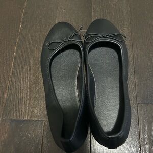 Elegant Black Ballet Flats